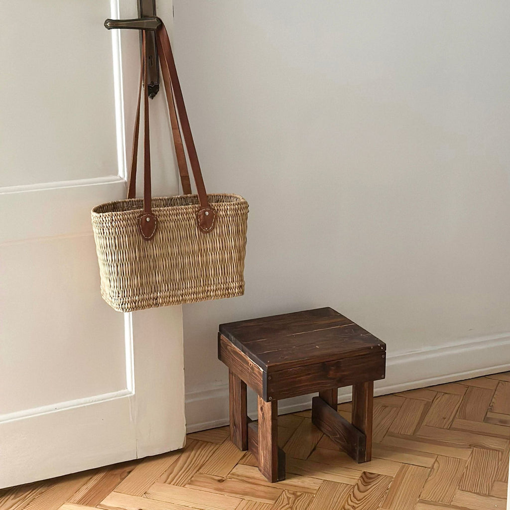 Temple wood chair